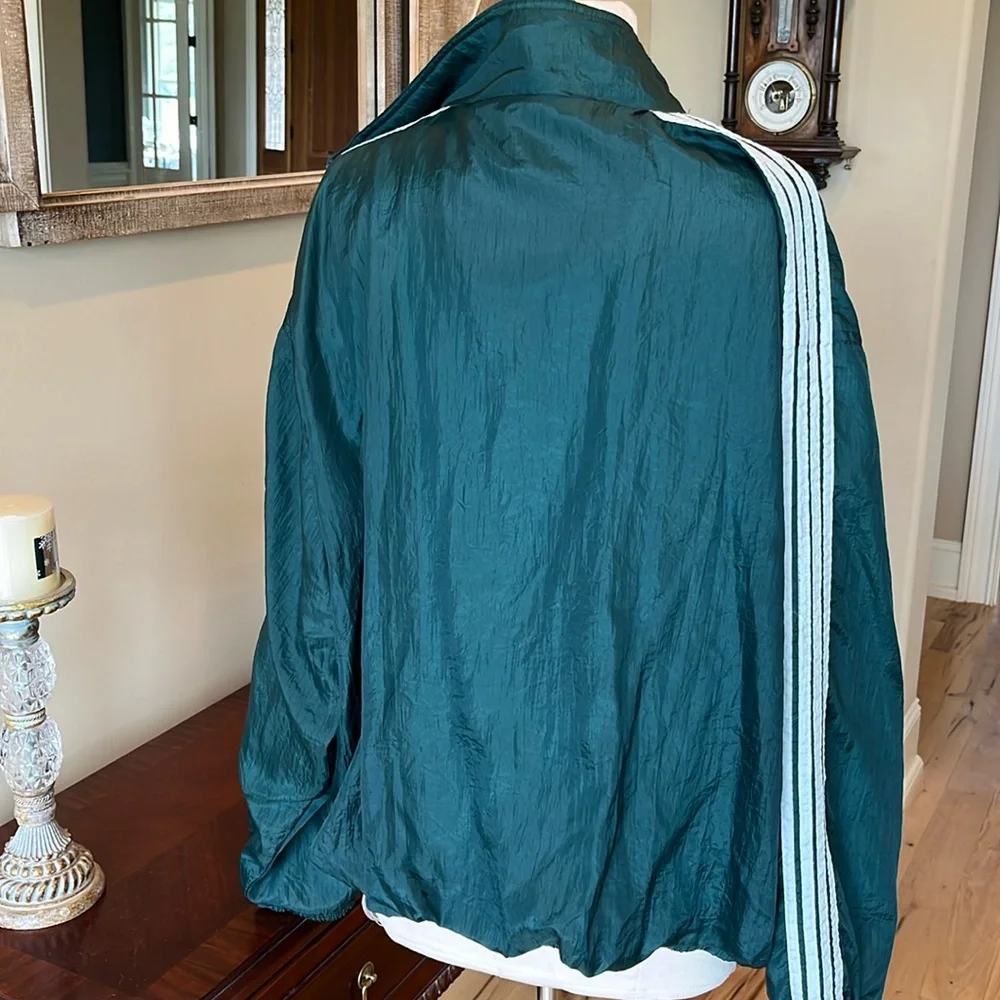 Vintage Dark Green Windbreaker Jacket
